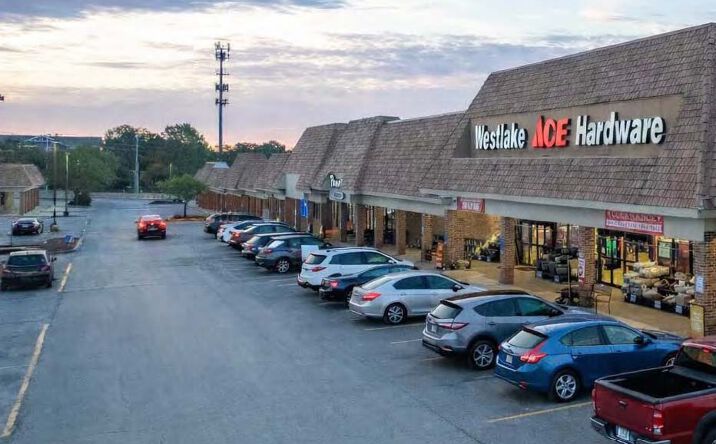 Pictures of Retail property located at SWC of 87th St Parkway and Lackman Road, Lenexa, KS 66219 for lease - image #1