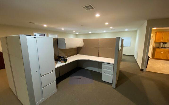 Pictures of Office property located at 117 N Gold Dr, Robbinsville Twp, NJ 08691 for lease - image #1