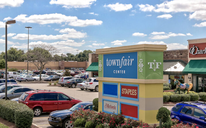 Pictures of Retail property located at 1915-1987 S. Hurstbourne Parkway, Louisville, KY 40220 for lease - image #1