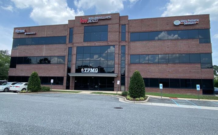 Pictures of Office property located at 1100 Volvo Parkway, Chesapeake, VA 23320 for lease - image #1