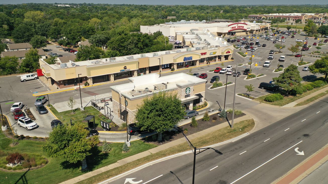 175 N Parker Street, Olathe, KS 66061 Retail Space for Lease West