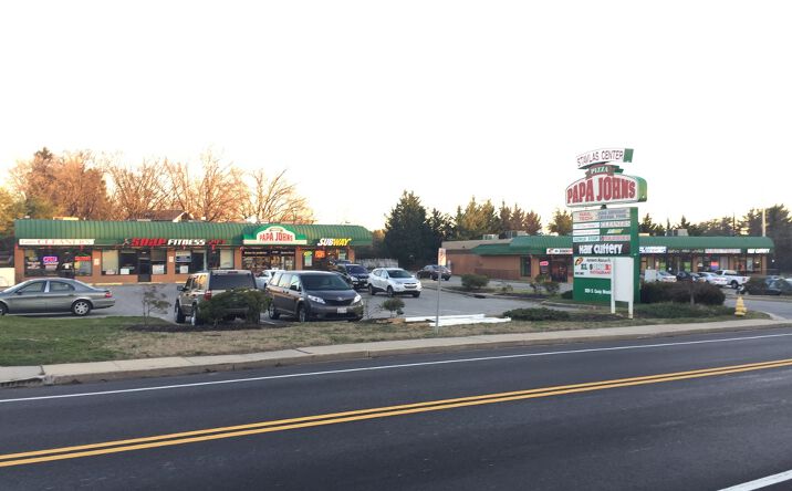 Pictures of Retail, Restaurant property located at 529 S Camp Meade Rd, Linthicum Heights, MD 21090 for lease - image #1