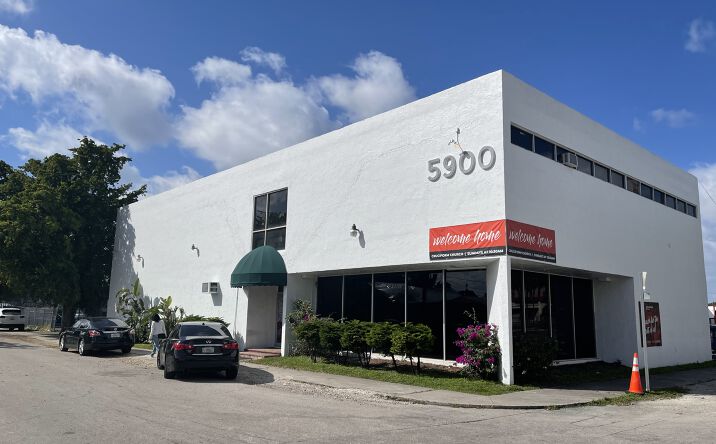 Pictures of Retail, Office property located at 5900 Dewey St, Hollywood, FL 33023 for lease - image #1