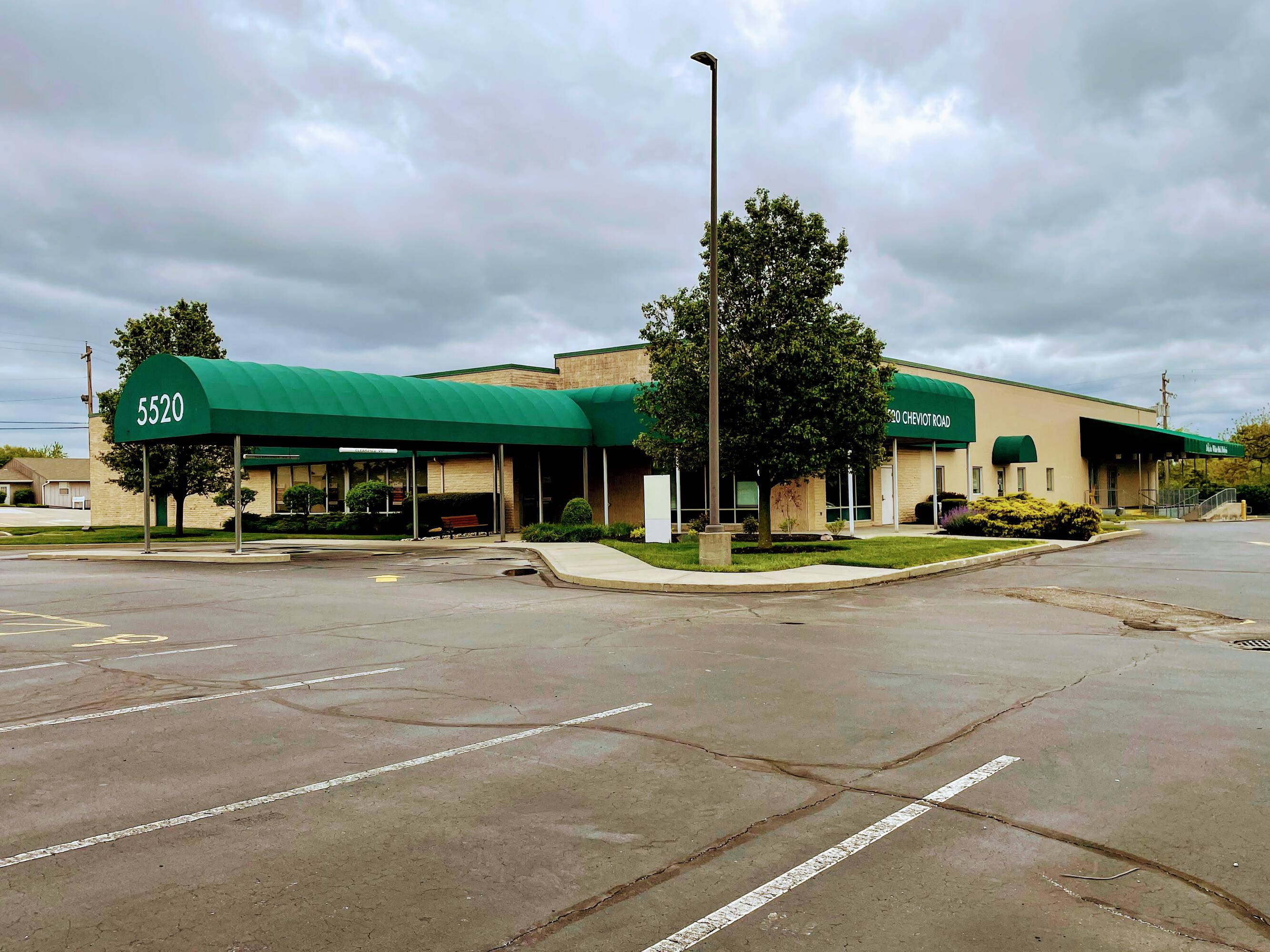 5520 Cheviot Rd, Cincinnati, OH 45247