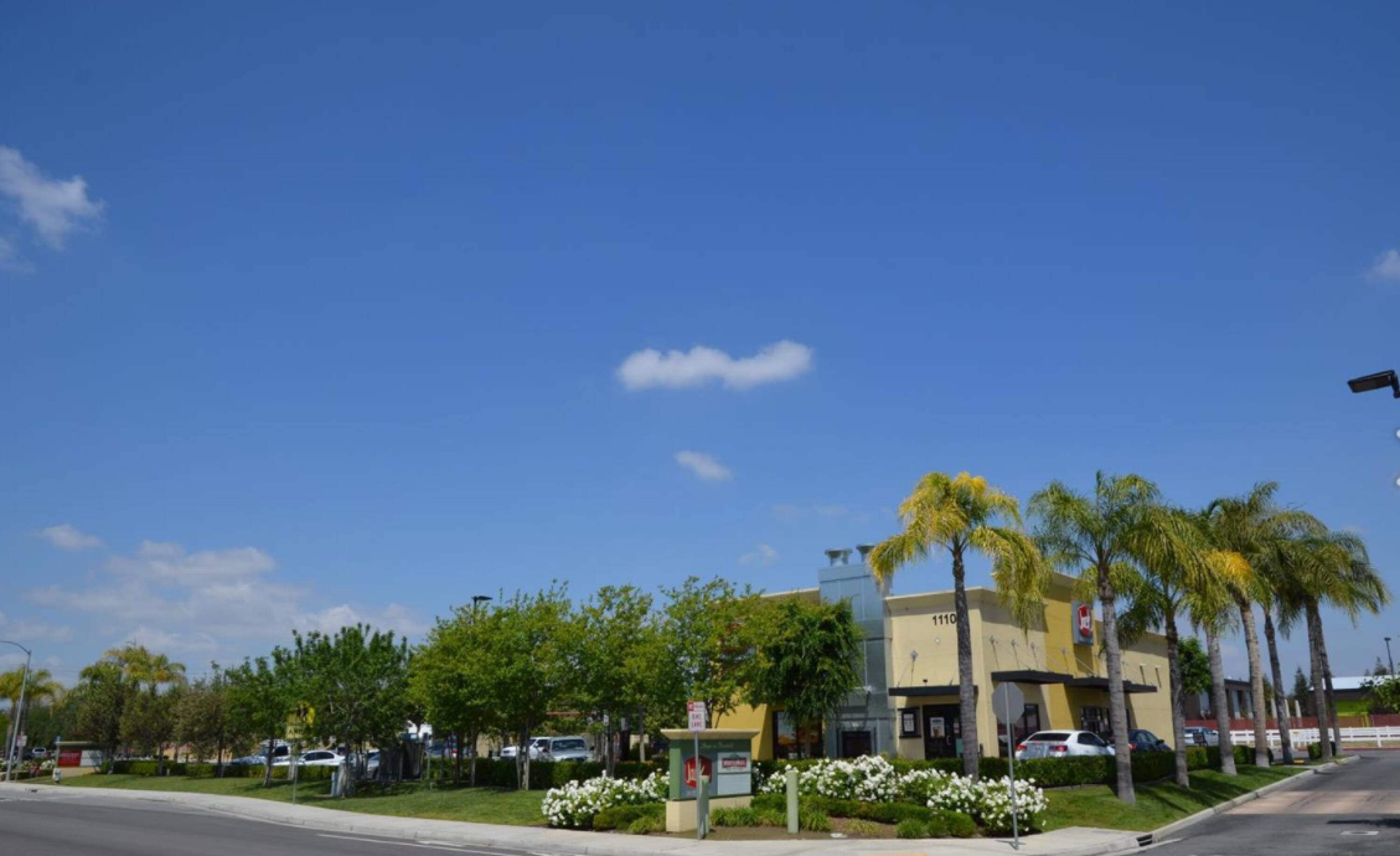 11108 Brimhall Rd, Bakersfield, CA 93312