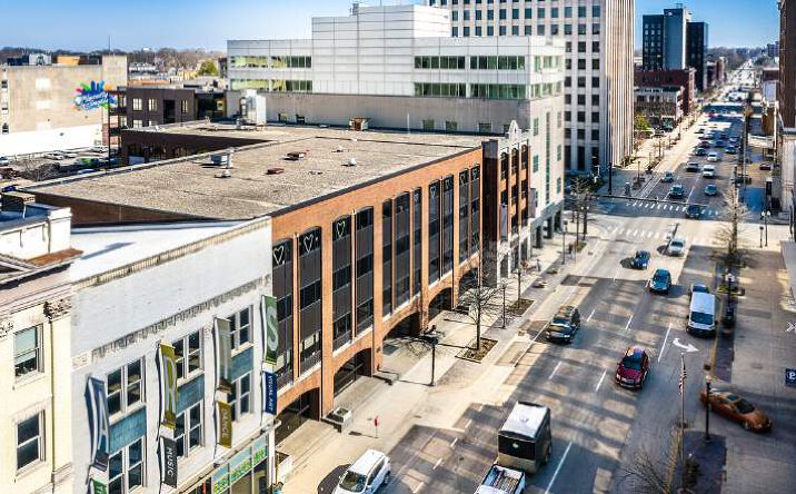 Pictures of Office property located at 155 E Main St, Lexington, KY 40507 for lease - image #1