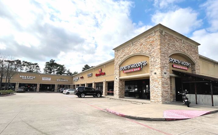Pictures of Retail, Office, Restaurant property located at 16949 N. Eldridge Pkwy, Tomball, TX 77377 for lease - image #1
