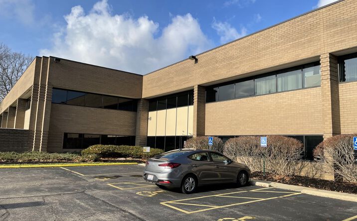 Pictures of Office property located at 155 Tri County Pkwy, Cincinnati, OH 45246 for lease - image #1