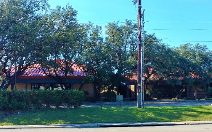 Pictures of Office property located at 10807 Perrin Beitel, San Antonio, TX 78217 for lease - image #1