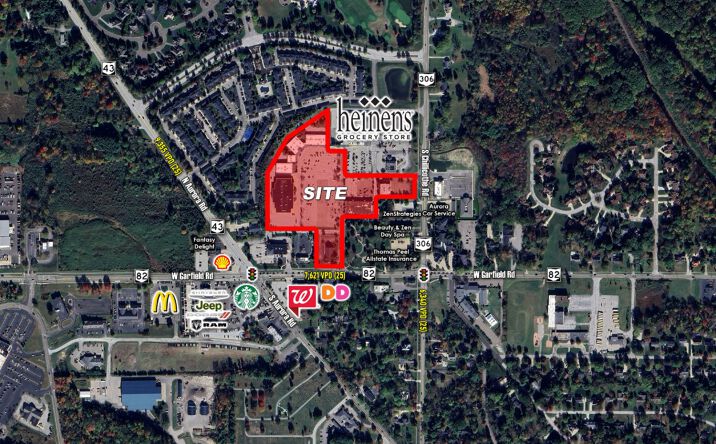 Pictures of Retail property located at 55-140 Barrington Town Square Dr, Aurora, OH 44202 for lease - image #1