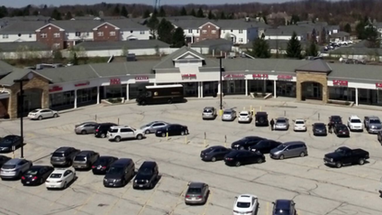 55140 Barrington Town Square Dr, Aurora, OH 44202 Retail Space for