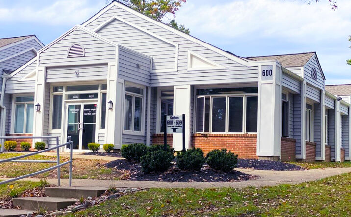 Pictures of Office property located at 607 Corporate Dr W, Langhorne, PA 19047 for lease - image #1