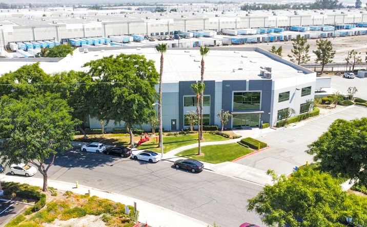 Pictures of Industrial property located at 430 & 450 E. Parkcenter Cir, San Bernardino, CA 92408 for lease - image #1