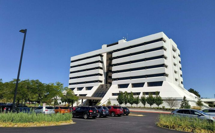 Pictures of Office property located at 8585 Broadway, Merrillville, IN 46410 for lease - image #1