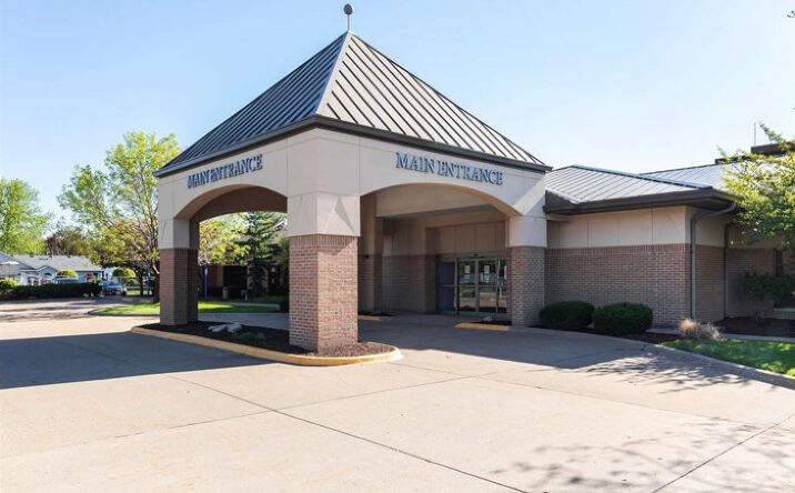 Pictures of Office, Retail property located at 465 AVENUE OF THE CITIES 130, East Moline, IL 61244 for lease - image #1