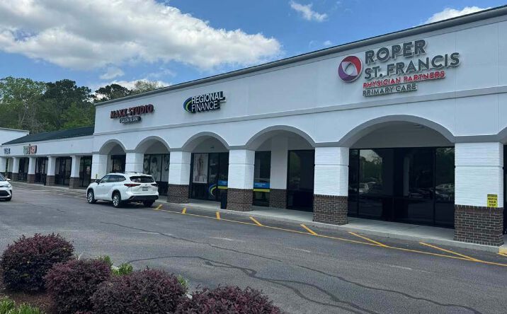 Pictures of Retail property located at 1525 Old Trolley Rd, Summerville, SC 29485 for lease - image #1