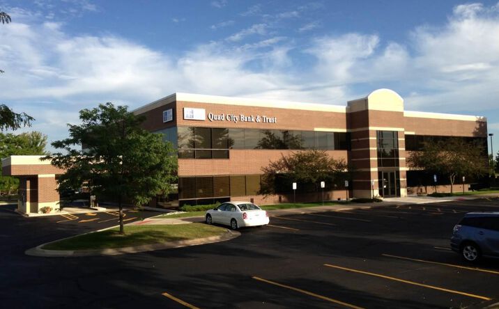 Pictures of Office property located at 5405 UTICA RIDGE Road 208, Davenport, IA 52807 for lease - image #1
