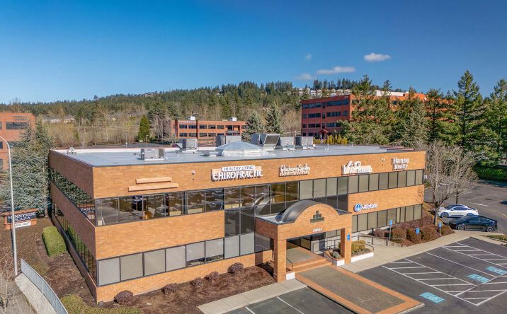 Pictures of Office property located at 10001 SE Sunnyside Rd, Clackamas, OR 97015 for lease - image #1