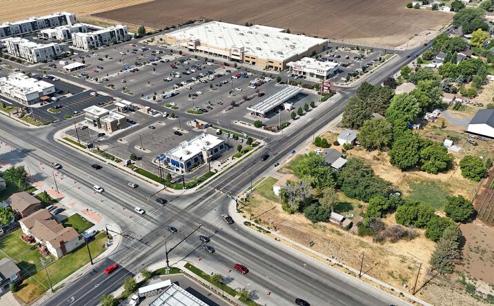 Pictures of Retail property located at 300 N 2000 W, West Point, UT 84015 for lease - image #1