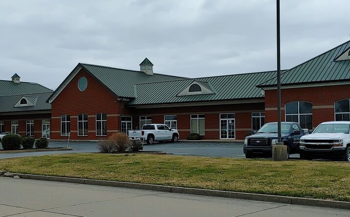 Pictures of Retail, Office, Restaurant property located at 1449 Kimber Ln, Evansville, IN 47715 for lease - image #1