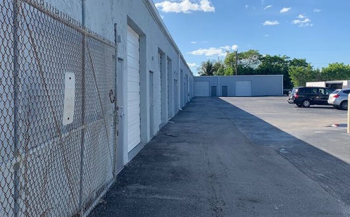 Pictures of Industrial property located at 1661 Dixie Hwy, Pompano Beach, FL 33060 for lease - image #1