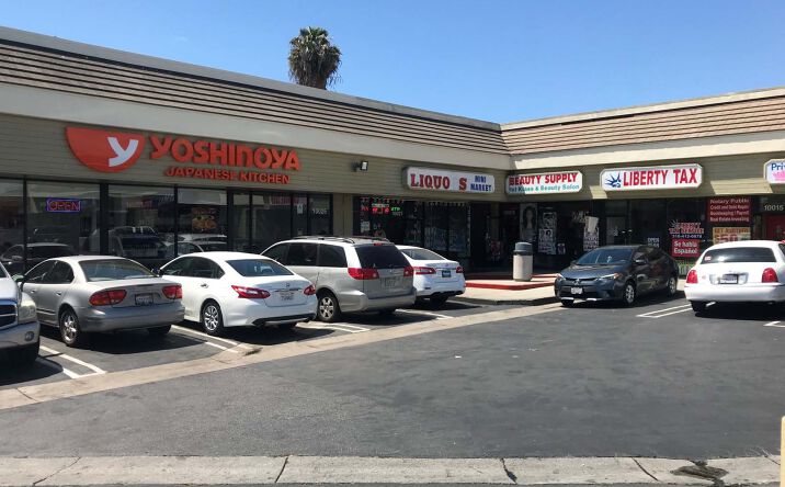 Pictures of Retail property located at 10001-10025 Hawthorne Blvd, Inglewood, CA 90304 for lease - image #1