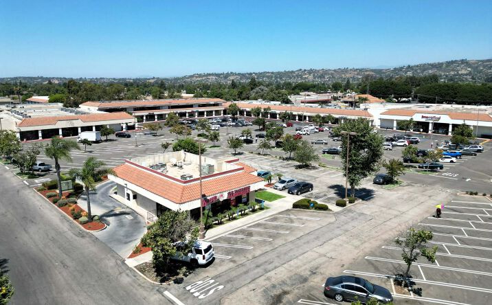 Pictures of Retail, Office property located at 301 Arneill Rd, Camarillo, CA 93010 for lease - image #1