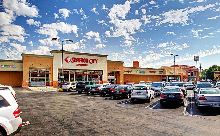 Pictures of Retail property located at 16130 Nordhoff St, North Hills, CA 91343-3044 for lease - image #1