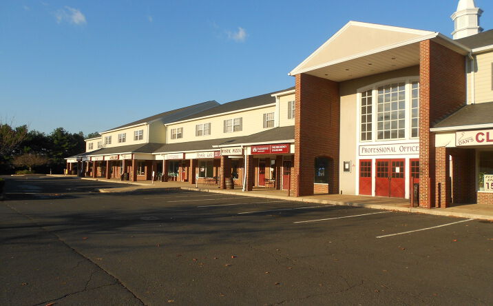 Pictures of Retail, Restaurant, Office property located at 511 Stump Rd, North Wales, PA 19454 for lease - image #1
