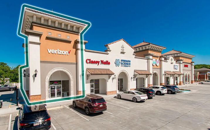 Pictures of Retail, Restaurant property located at 9730 Bluebonnet Blvd, Baton Rouge, LA 70810 for lease - image #1