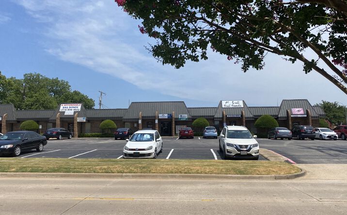 Pictures of Office property located at 1836 Virginia Pkwy, McKinney, TX 75071 for lease - image #1