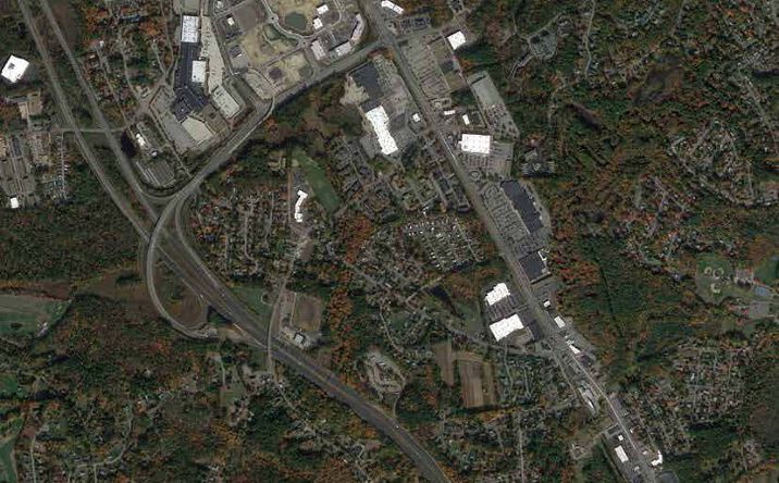 Pictures of Retail property located at 92 Cluff Crossing Road, Salem, NH 03079 for lease - image #1