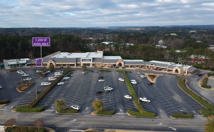 Pictures of Retail property located at 165 Inverness Plaza, Birmingham, AL 35242 for lease - image #1