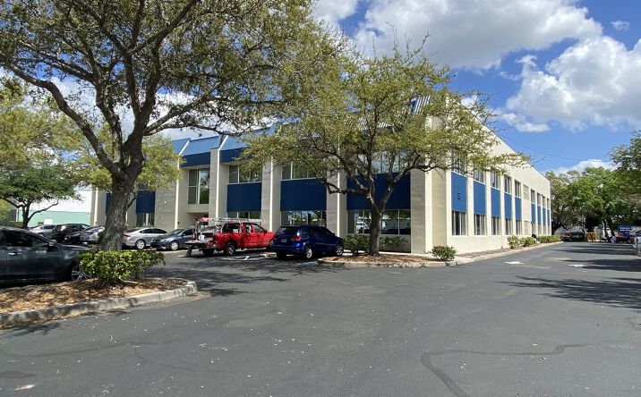 Pictures of Office property located at 6015 31st St E, Bradenton, FL 34203 for lease - image #1