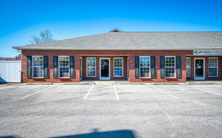 Pictures of Office property located at 1435 S Jefferson Ave, Cookeville, TN 38506 for lease - image #1