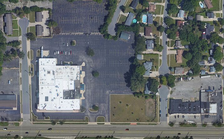 Pictures of Land property located at 28th Street SW & Riley Avenue SW, Wyoming, MI 49509 for lease - image #1