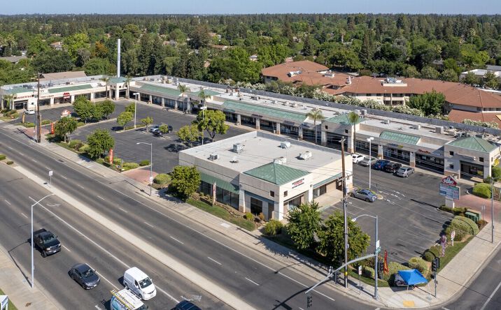 Pictures of Retail property located at 3022 W Bullard Ave, Fresno, CA 93711 for lease - image #1