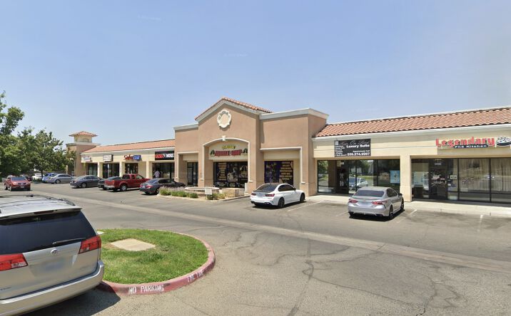 Pictures of Retail property located at NWC Of Ashlan & Blythe Avenues, Fresno, CA 93722 for lease - image #1