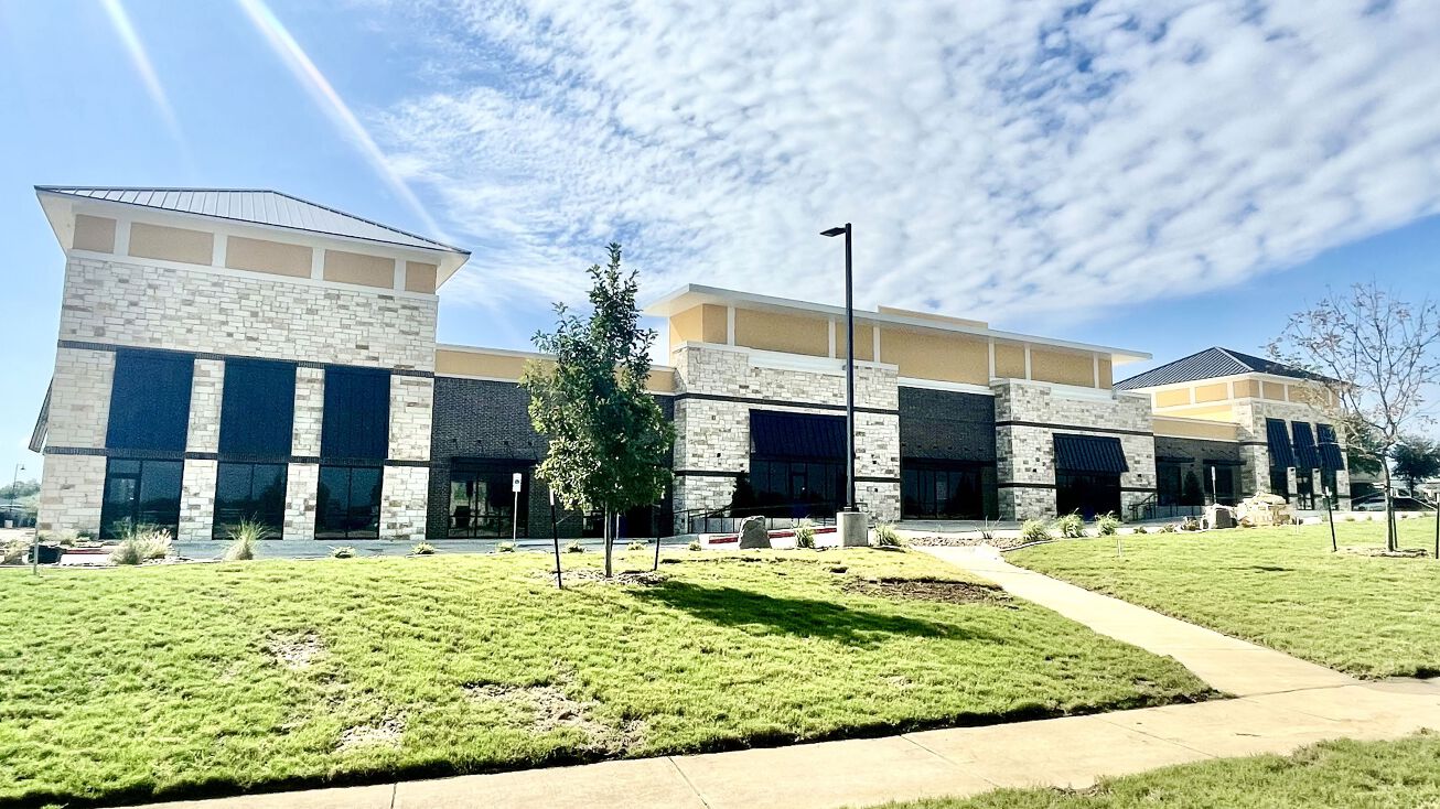 NEC US 287 & East Broad Street, Mansfield, TX 76063 Retail Space for