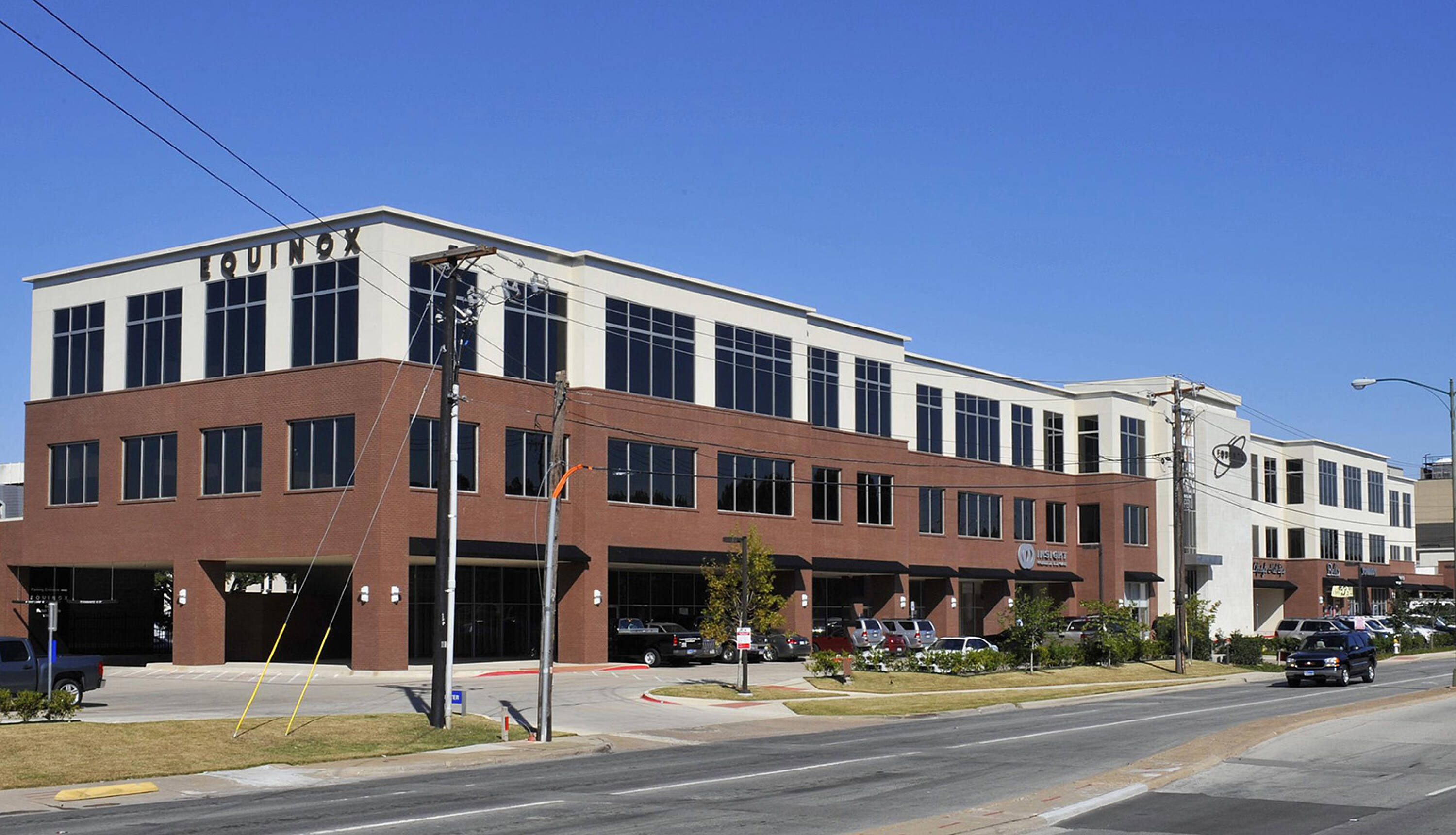 8611 Hillcrest Ave, Dallas, TX 75225