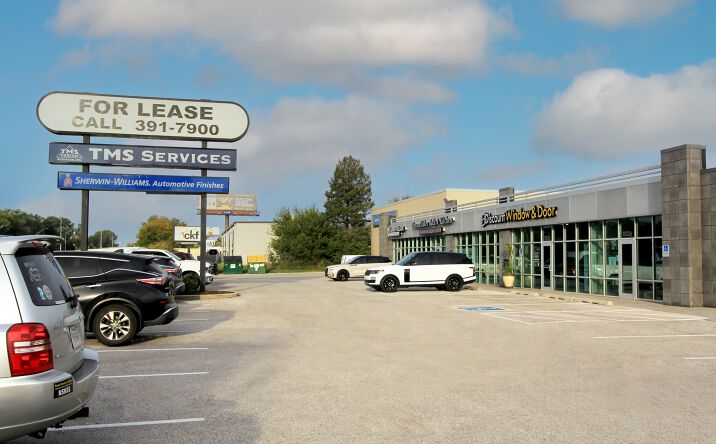 Pictures of Retail, Office, Industrial property located at 10200 L St, Omaha, NE 68127 for lease - image #1