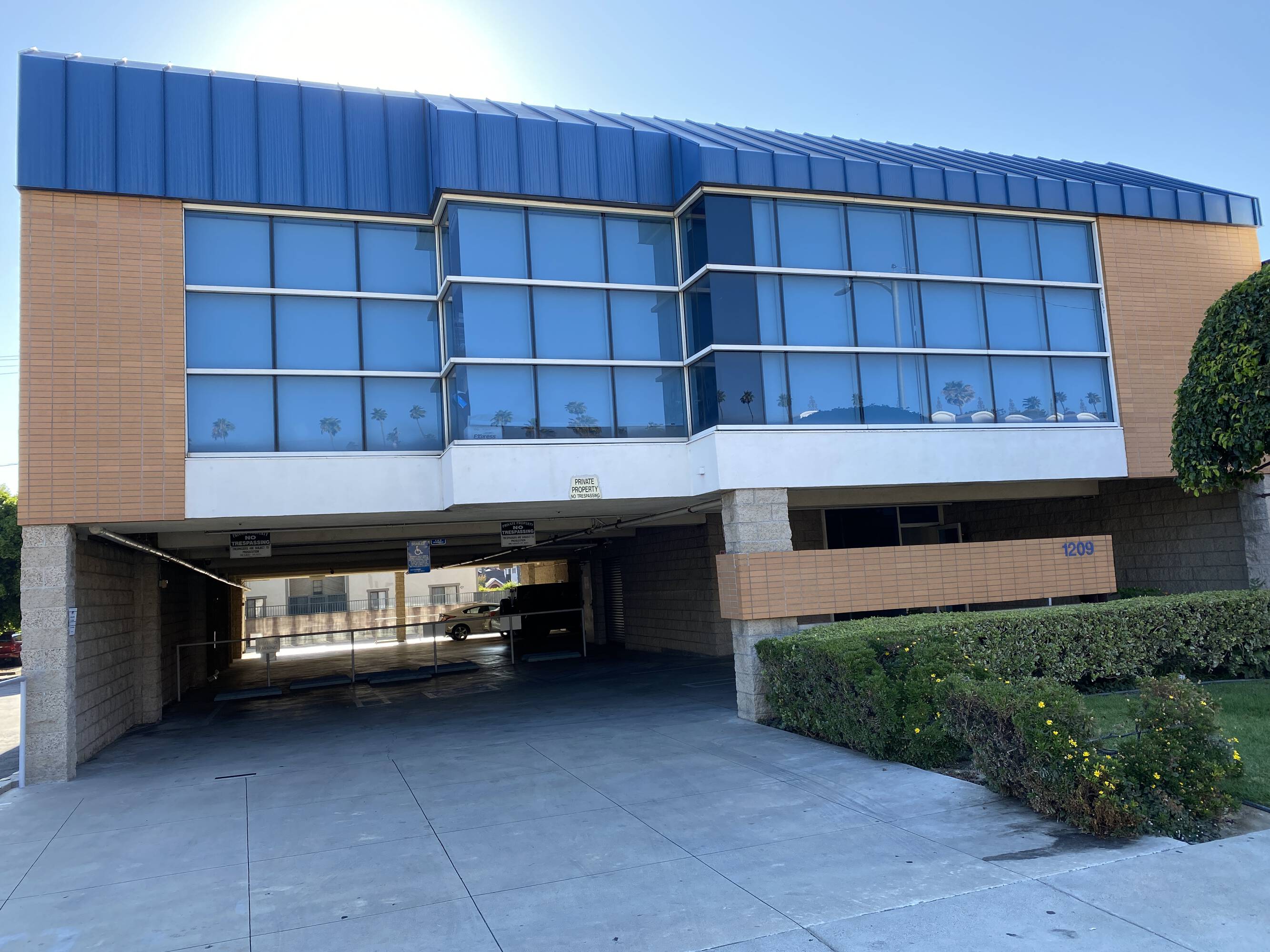 1209 N Central Ave, Glendale, CA 91202