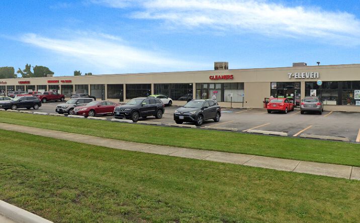 Pictures of Retail property located at 355 S Prospect Ave, Bartlett, IL 60103 for lease - image #1