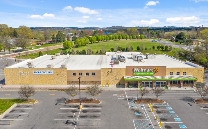 Pictures of Retail property located at 4110 Shallowford Rd, Chattanooga, TN 37411 for lease - image #1