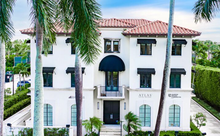 Pictures of Office property located at 420 Royal Palm Way, Palm Beach, FL 33480 for lease - image #1