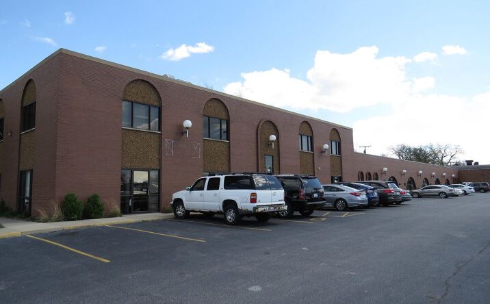 Pictures of Office property located at 5443 Broadway, Merrillville, IN 46410 for lease - image #1