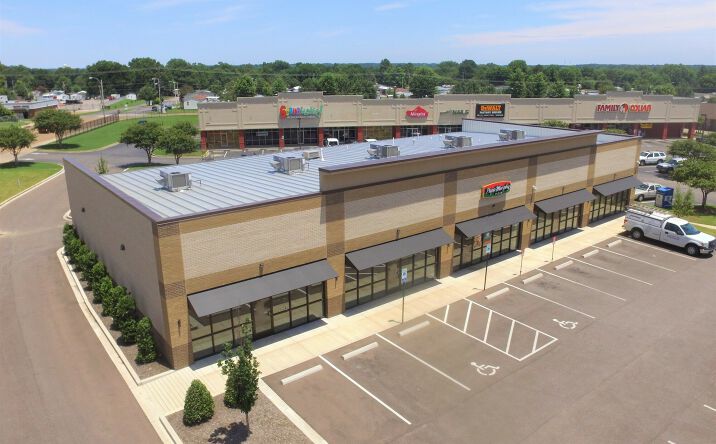 Pictures of Retail property located at 2690 Kirby Whitten Rd, Memphis, TN 38133 for sales - image #1