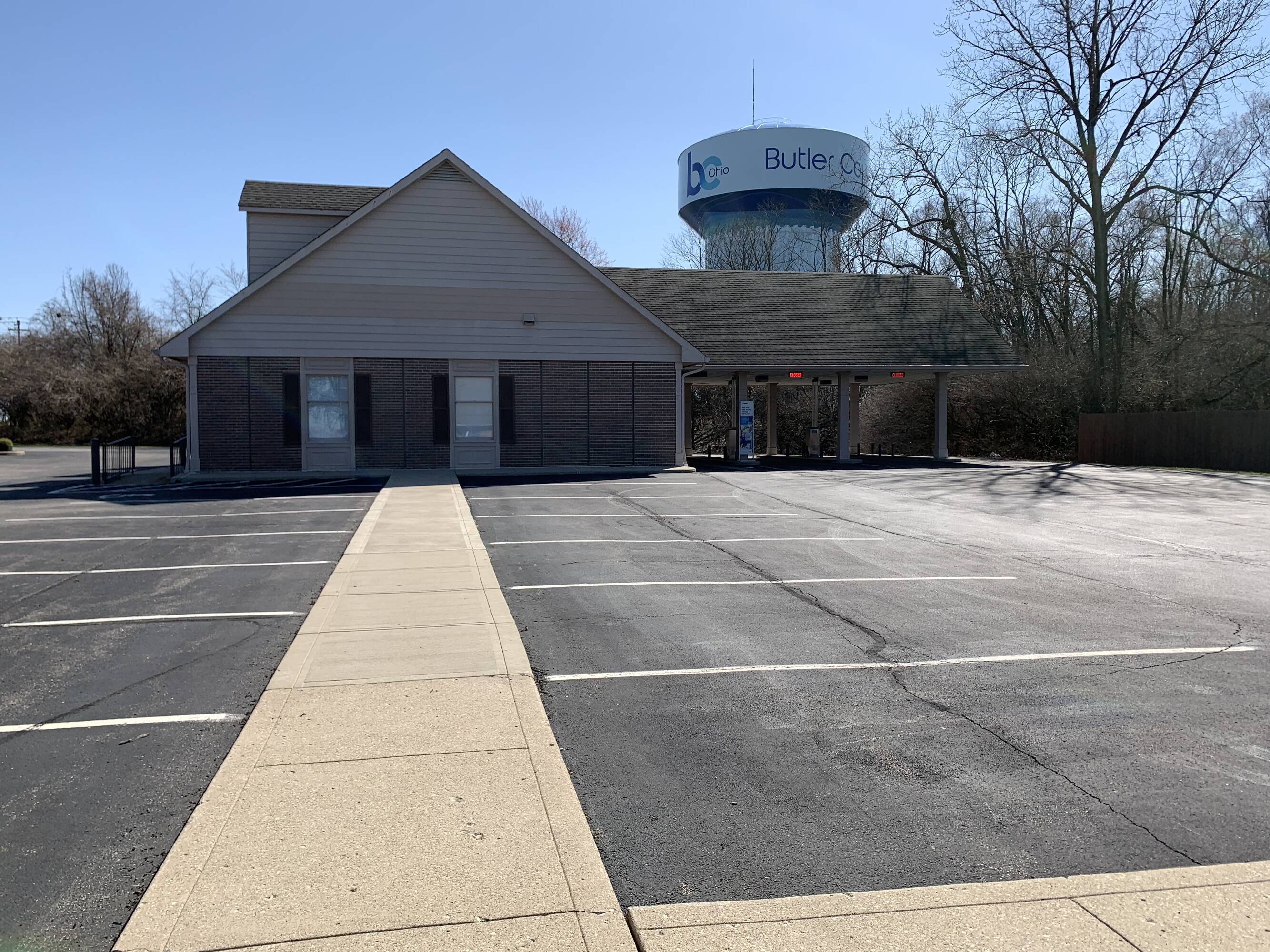 9135 Cox Rd, West Chester, OH 45069