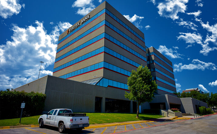Pictures of Office property located at 860 W. Airport Freeway, Hurst, TX 76054 for lease - image #1