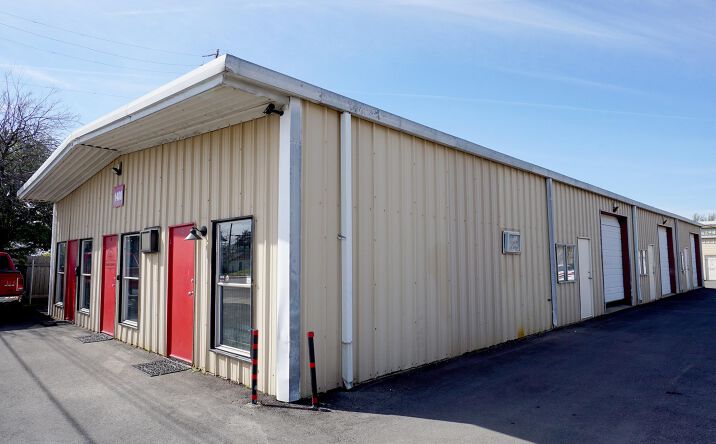 Pictures of Industrial property located at 1400 Chisholm Trail Rd, Round Rock, TX 78681 for lease - image #1